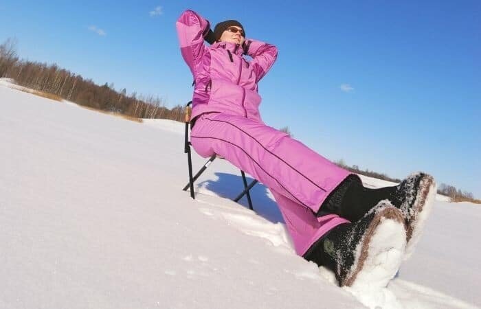 111 Fun Winter Hobbies For Retirees (Indoor & Outdoor)